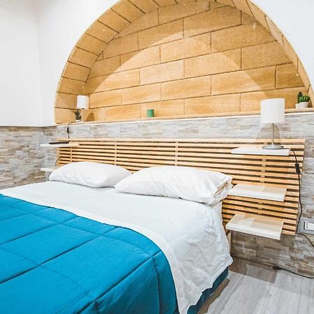 The Castle Apartment Bari Extérieur photo