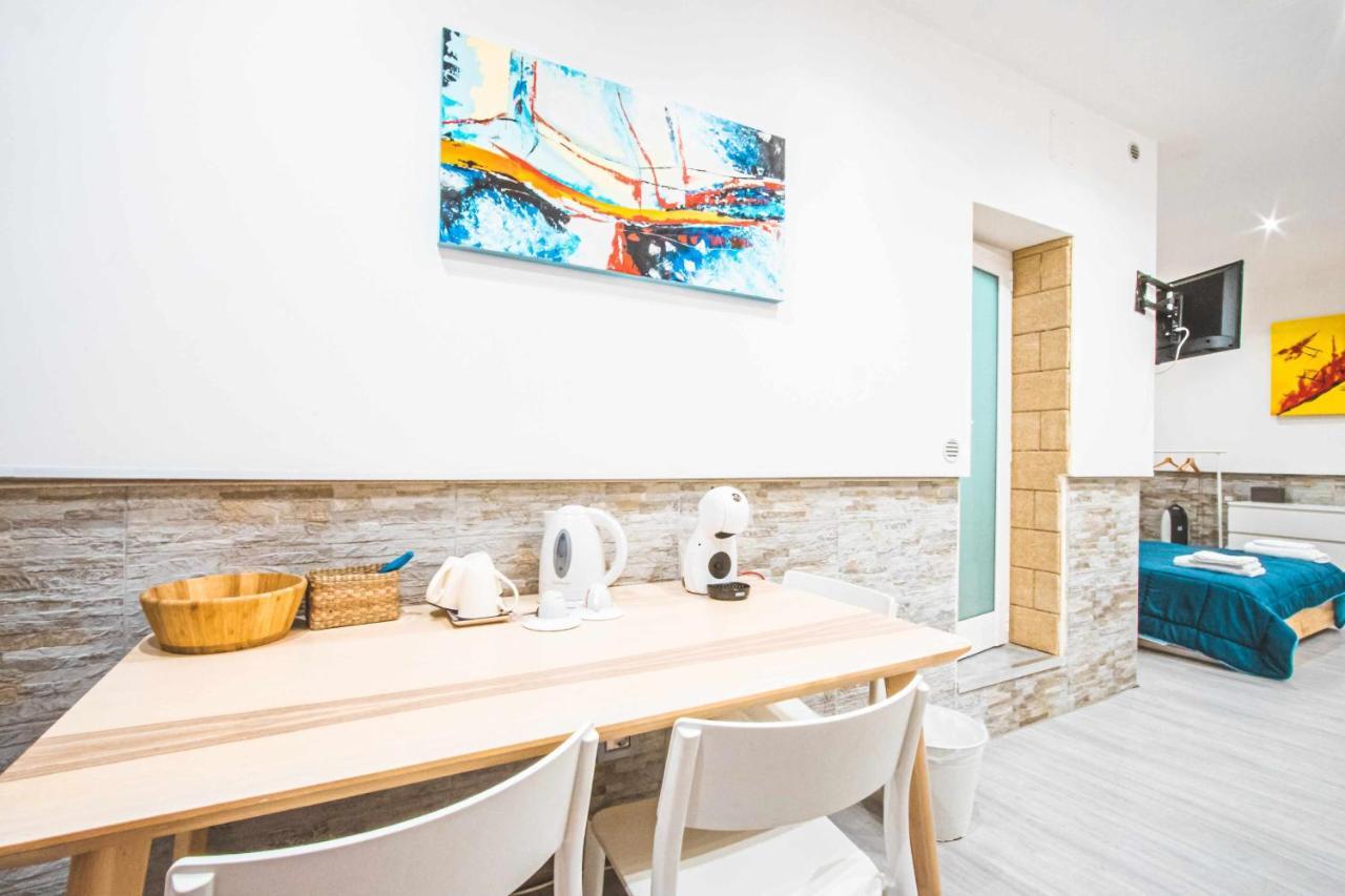 The Castle Apartment Bari Extérieur photo