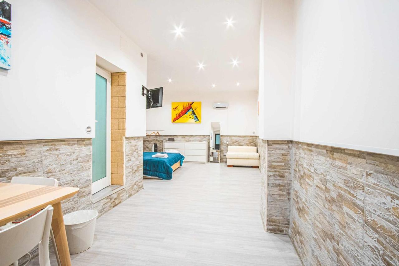 The Castle Apartment Bari Extérieur photo