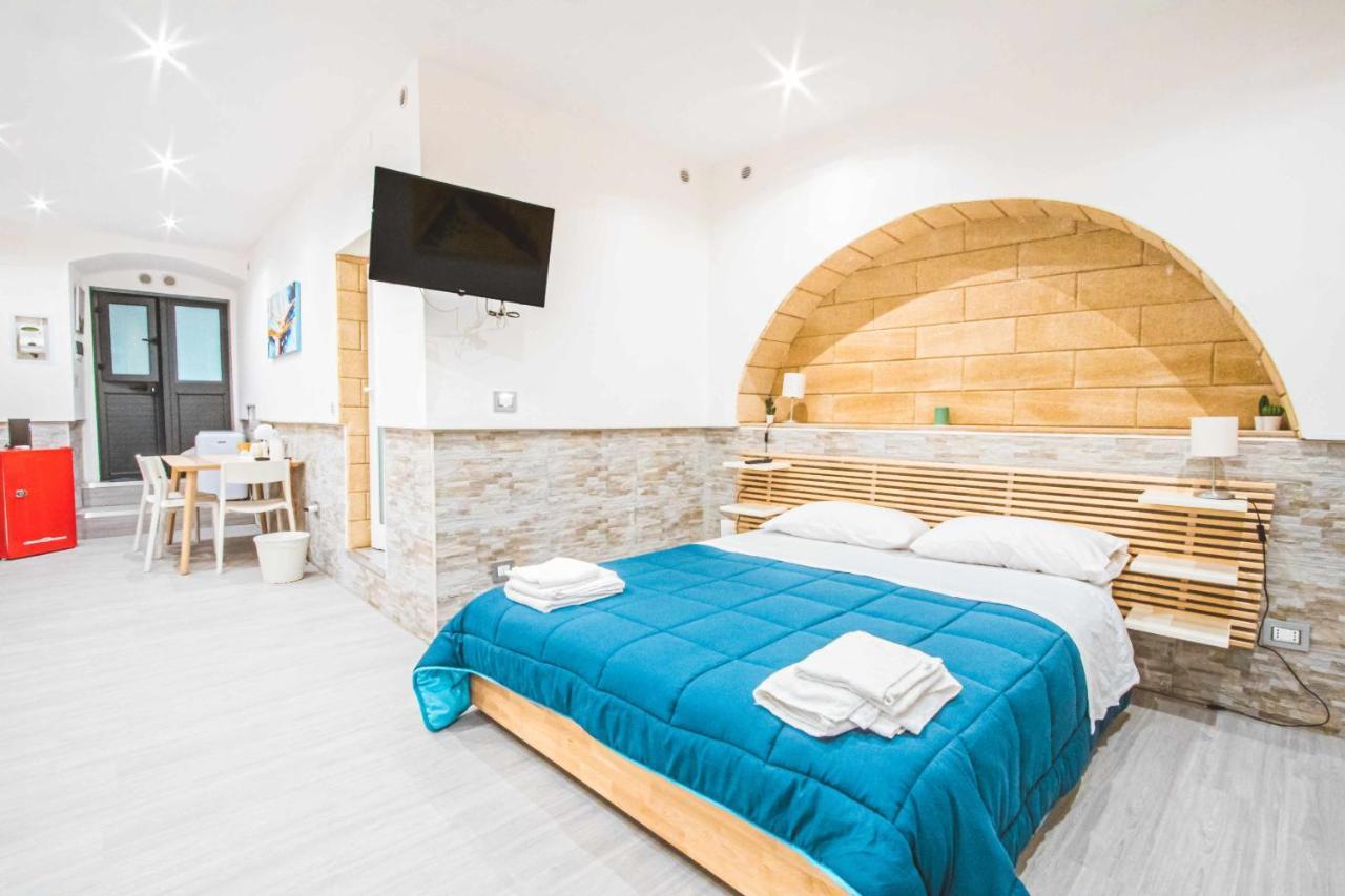 The Castle Apartment Bari Extérieur photo